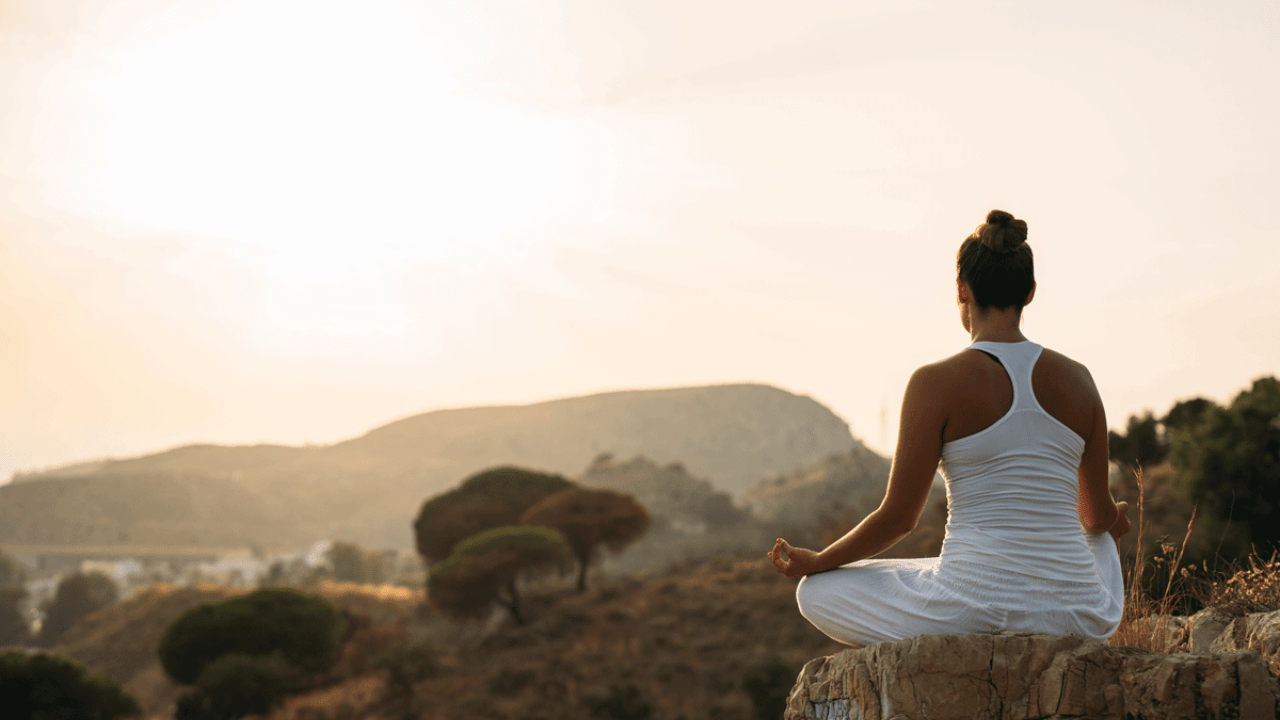 Importancia de la meditación en la vida diaria - OMA